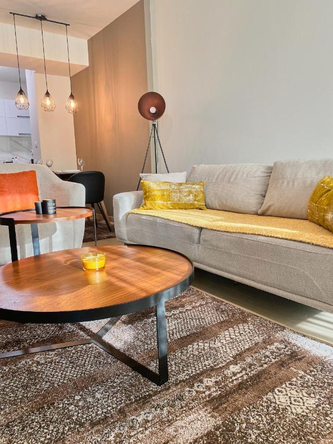 Stylish Apartment, Skopje Centre - Private Parking - Panoramic Views Екстериор снимка