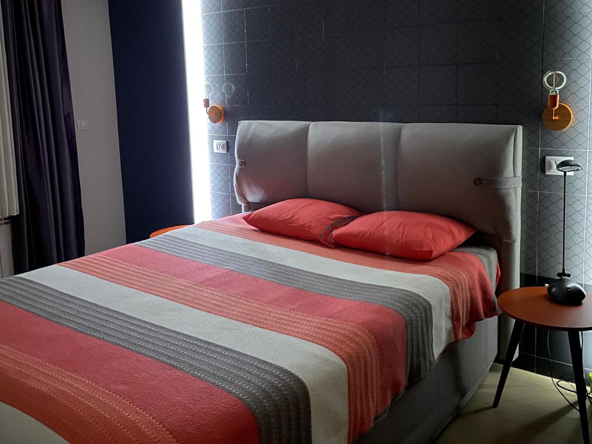 Stylish Apartment, Skopje Centre - Private Parking - Panoramic Views Екстериор снимка